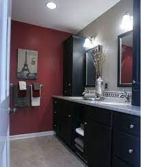 red bathroom decor