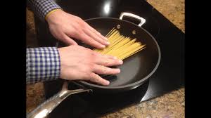 The first mistake people make when cooking pasta is the size of their pot. How To Cook Pasta Using Only A Frying Pan Youtube