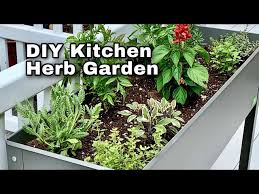 How To Plant A Kitchen Herb Garden For