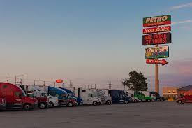 Total pay average the typical estes express linehaul driver salary is $82,545. Us Trucking 2018 Joc Directory Of Trucking Companies