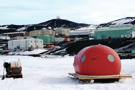 mcmurdo research station in antarctica