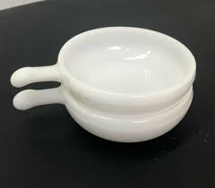 Vintage Milk Glass Soup Bowls W Handle