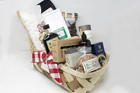 best 44 holiday gift baskets 2023