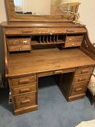 There are five spacious drawers that can accommodate your small yet necessary items like stationery, pens, notepads, keys, or other required items. Post 1950 Oak Roll Top Desk Vatican