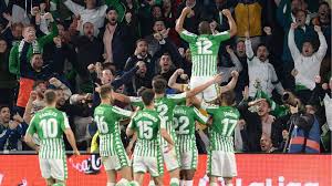Real betis balompié, s.a.d., commonly referred to as real betis (pronounced reˈal ˈβetis) or betis, is a spanish professional football club based in seville in the autonomous community of andalusia. Fc Sevilla Vs Real Betis Tv Live Stream Live Ticker Aufstellung Highlights Die Ubertragung Zum Re Start Von Laliga Heute Goal Com