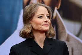 As she graciously accepted her honor, the. Jodie Foster Dreht Film Uber Diebstahl Der Mona Lisa News Orf At