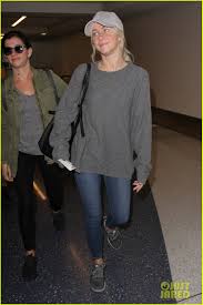 julianne hough stuns without makeup at