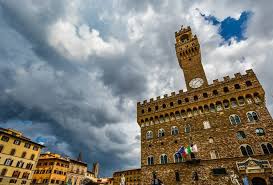 All the rooms were magnificently decorated by such artists as giorgio vasari, michelangelo, donatello, and michelozzo. Palazzo Vecchio In Florence The Fortress Of Signoria