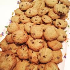 famous amos chocolate chips cookies