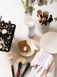 how to wash makeup brushes properly