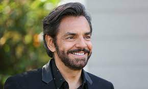 Comedian eugenio derbez he celebrated 9 years of marriage with alessandra rosaldo, thus becoming one of the most popular couples in mexico because they are constantly seen very happy, in addition to being the main part of the reality show on a trip with the derbez. this relationship was born in 2005 when no one suspected that both would become united. 0vqh Tmn V0 M