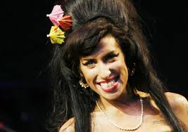 Amy Winehouse Tops Uk Albums Chart After Death China Org Cn