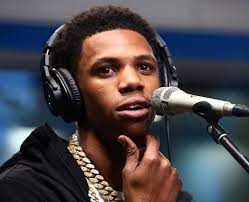 How tall is a boogie wit da hoodie? A Boogie Wit Da Hoodie Net Worth 2021 Age Height Weight Girlfriend Dating Bio Wiki Wealthy Persons