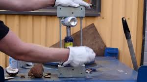 how to build a mini hydraulic press