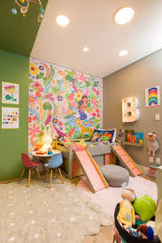 Reprodução / petite interior co. Quarto Infantil Tem Decoracao Ludica E Cara De Playground Casa Vogue Ambientes