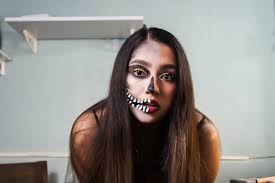 artistic skull makeup halloween makeup