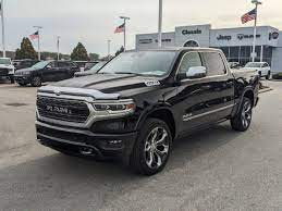 new 2023 ram 1500 limited crew cab in