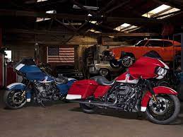 Harley Davidson Debuts New Paint For