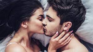 Den nacken eines jungen zu küssen ist ein weiterer toller weg, ihn anzumachen. Besser Kussen Die Anleitung Zum Profi Kuss Men S Health