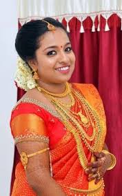 women bridal makeup cochin