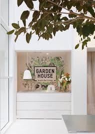 Garden House Est Living