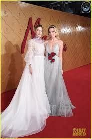 I'm celebrating the week leading to halloween with a variety of spooky timepieces! Saoirse Ronan Margot Robbie Attend Mary Queen Of Scots London Premiere White Flower Dress Mary Queen Of Scots Margot Robbie