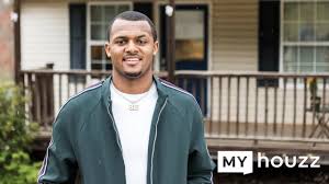 Find the latest in deshaun watson merchandise and memorabilia, or check out the rest of our nfl. Watch Deshaun Watson Surprise His Mom With A Renovation Of His Childhood Home Houstonia Magazine