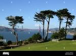 Golden Gate Bridge view from Presidio Golf Course, San Francisco ...