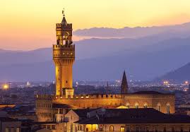 It is connected by an enclosed passageway, known as the vasari corridor with the palazzo pitti. Palazzo Vecchio And Its Battlements Guided Tour At Sunset With Spectacular View From The Top Destination Florence