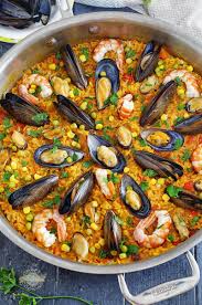 spanish dish seafood paella