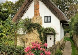 english cottage décor and design ideas