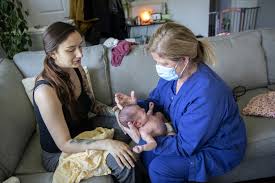 illinois midwives face surge of
