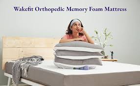 Wakefit Orthopedic Memory Foam 8-inch Queen Size Mattress (78x60x8 Inches,  Medium Firm, White) : Amazon.in: Furniture