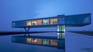 20 Modern Glass House Designs And Pictures