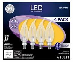 Ge Decorative Led Light Bulbs Candelabra Base Soft White Clear 200 Lumens 2 5 Watts 4 Pk Wilco Farm Stores