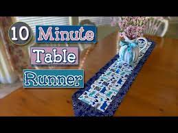 10 minute table runner brand new