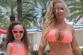 In may 1999, she got married to mike williams. Coco Austin And Daughter Chanel 5 Twin In Matching Bikinis