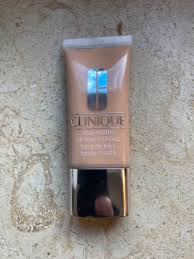clinique stay matte oil free make up in