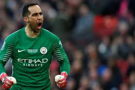 His father was a successful businessman who also owned a ranch, and his mother was a housewife. Video Blunder Claudio Bravo Nyaris Bikin Gelar Community Shield Melayang Bolasport Com