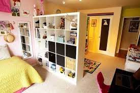 If you don't have enough bedrooms in your house for each child to have their own, the only way to allow privacy is to divide a shared bedroom into two. Pin By Mamae Na Moda On Inspiracoes Quarto Compartilhado Space Kids Room Kids Shared Bedroom Kids Rooms Shared