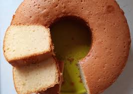 Bolu sendiri adalah kue yang mempunyai tekstur lembut serta mempunyai rasa yang manis. Bagaimana Cara Membuat Bolu Panggang Yang Mudah Di Rumah
