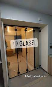 Tempered Glass Folding Door Frameless