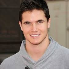 Battle of the Look-A-Likes: soap actor Colin Egglesfield vs. actor Robbie  Amell. Which one do you prefer? | Toluna