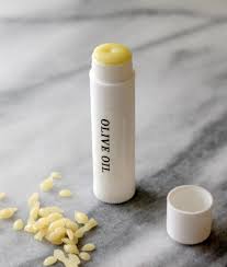diy olive oil lip balm healing and eating