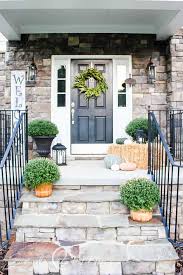 tips to decorate a front porch for fall