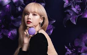 lisa from blackpink gets personal with