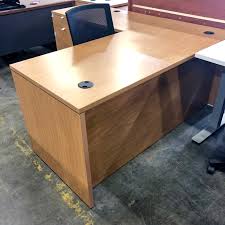 Hon delivers world class furniture at a competitive price point and has everything from nesting and training mobile tables to modular conference solutions to home office desks. Hon 10500 L Shape Desk
