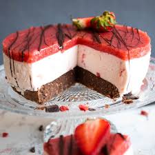 Jetzt ausprobieren mit ♥ chefkoch.de ♥. Low Carb Keto Erdbeer Sahne Torte Torten Kuchen Rezepte Simply Keto