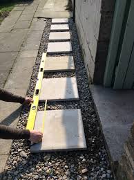 how to lay stepping stones on gravel