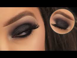 how to simple black smokey eye for
